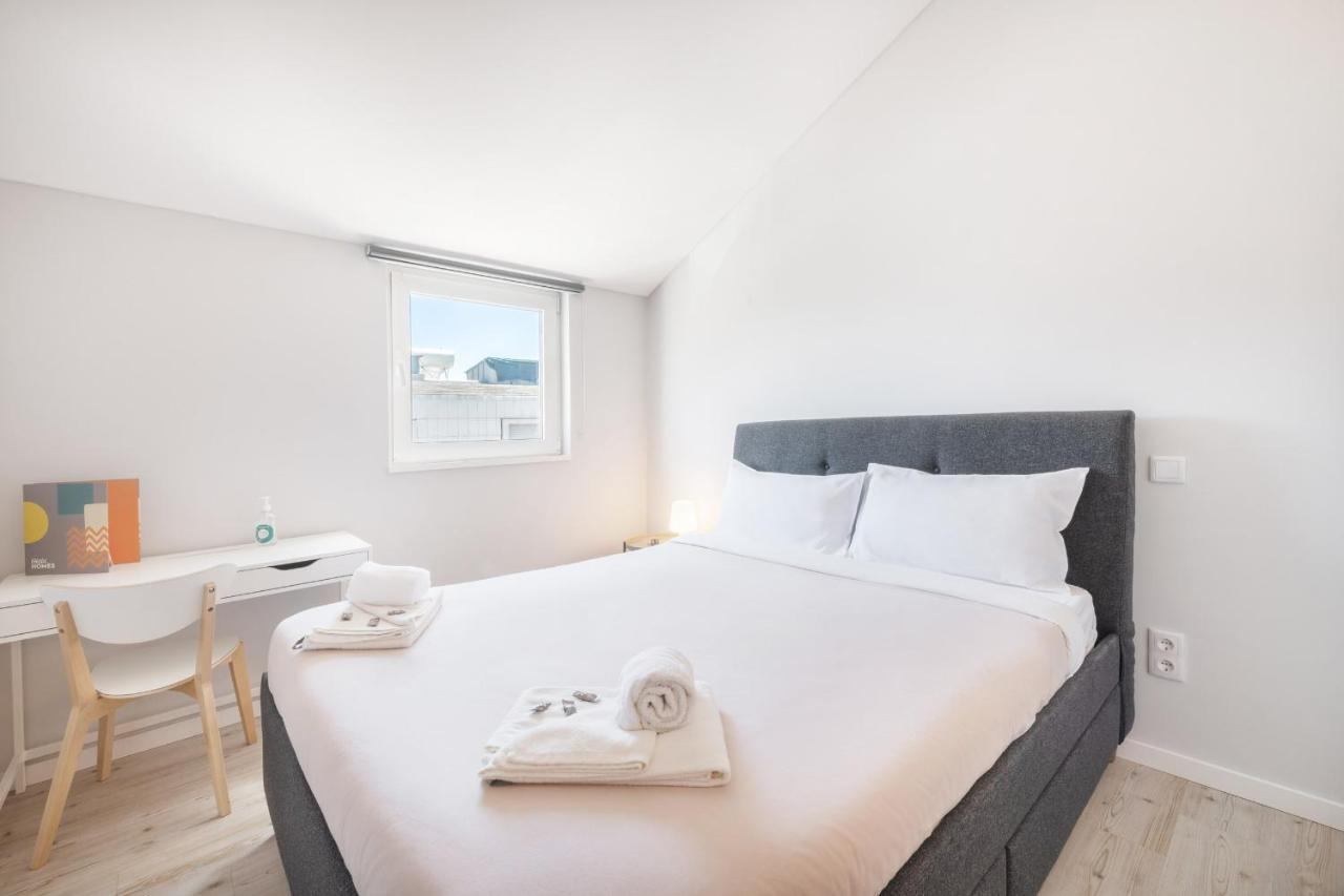 Olala Lisbon Oriente Suites C Exterior photo